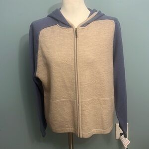 Woolrich women’s extra large hooded sweater, blue and tan 100% Wool